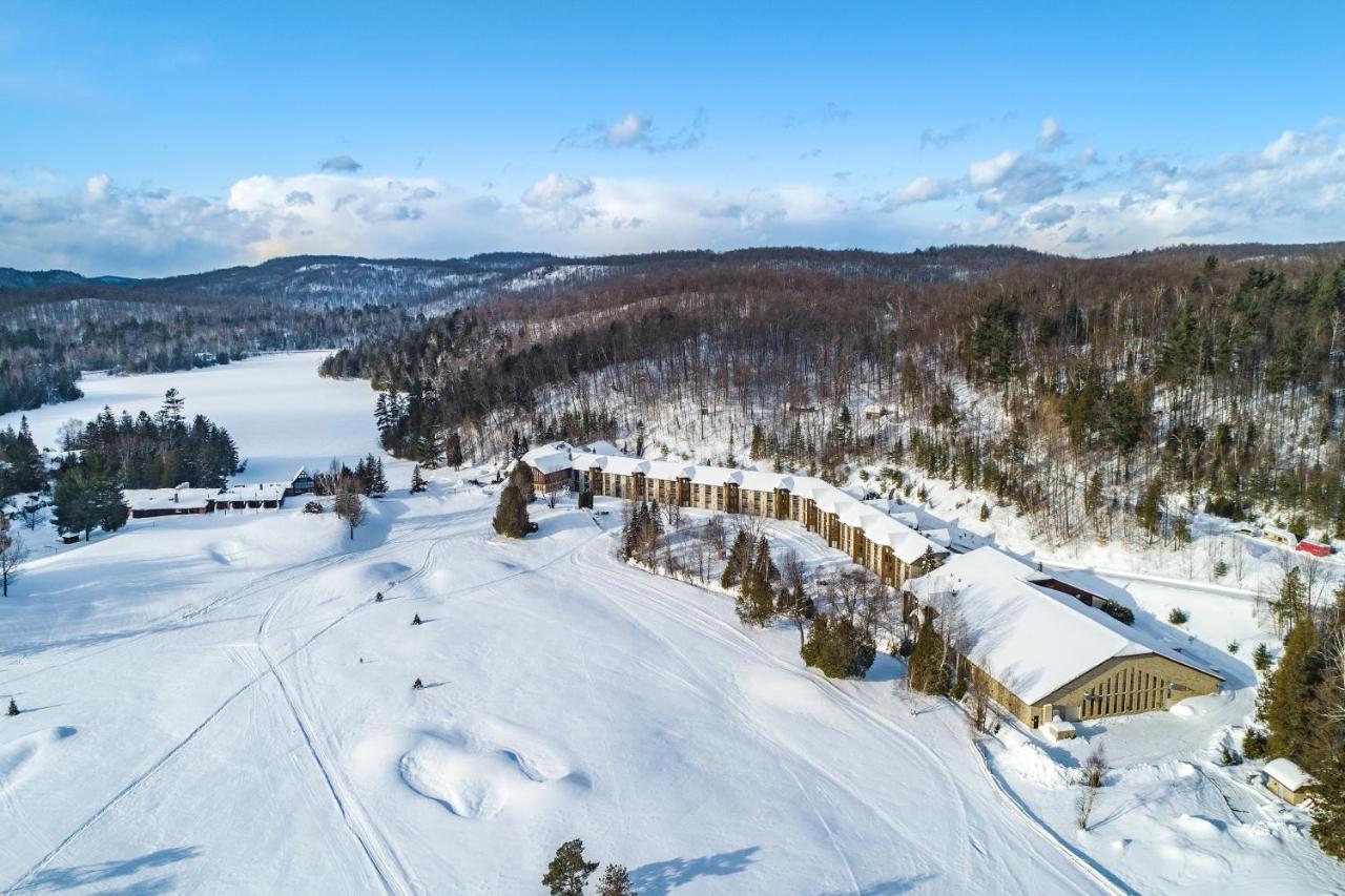 Hotel Et Centre De Villegiature Lac Carling Grenville-Sur-La-Rouge Eksteriør bilde