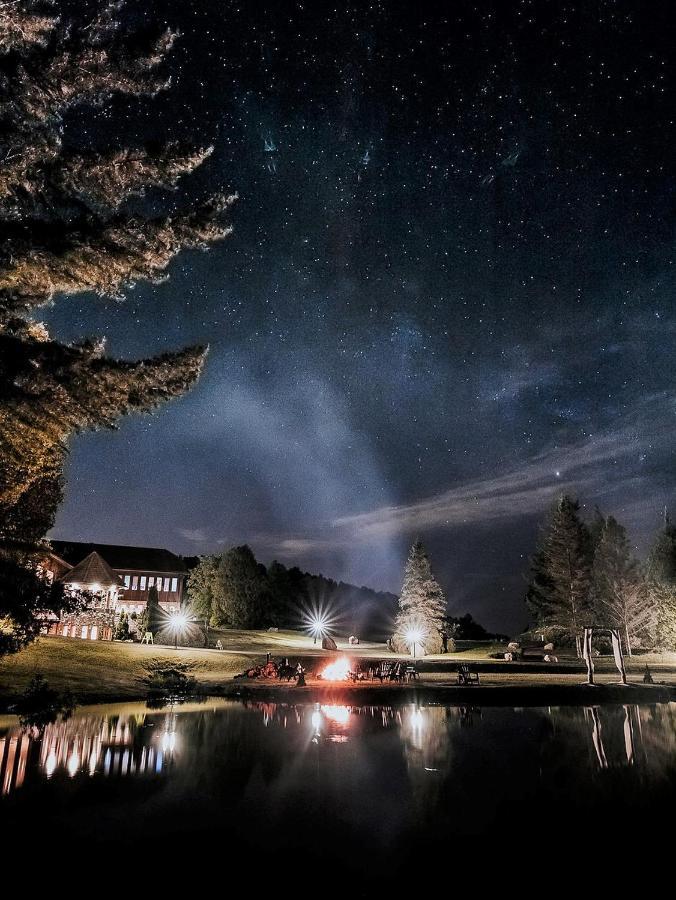 Hotel Et Centre De Villegiature Lac Carling Grenville-Sur-La-Rouge Eksteriør bilde